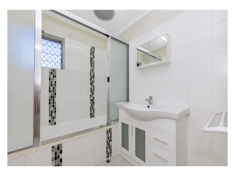 1/131 Mooney Street, Gulliver QLD 4812