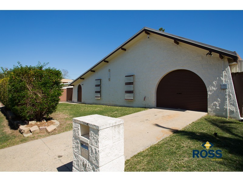 23 Gilli Crescent, Cranbrook QLD 4814