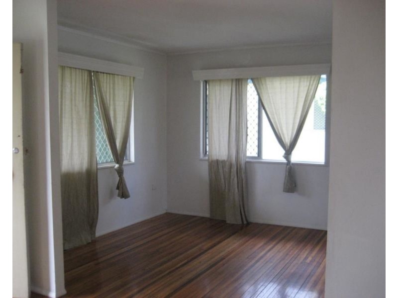 8 Tapiolas Avenue, Kirwan QLD 4817