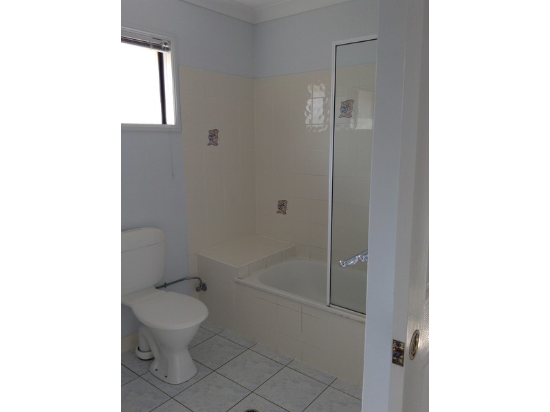 19 Fortunia Lane, Kirwan QLD 4817