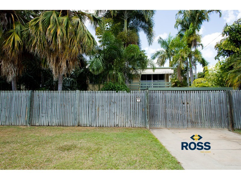 8 Deborah Street, Kelso QLD 4815