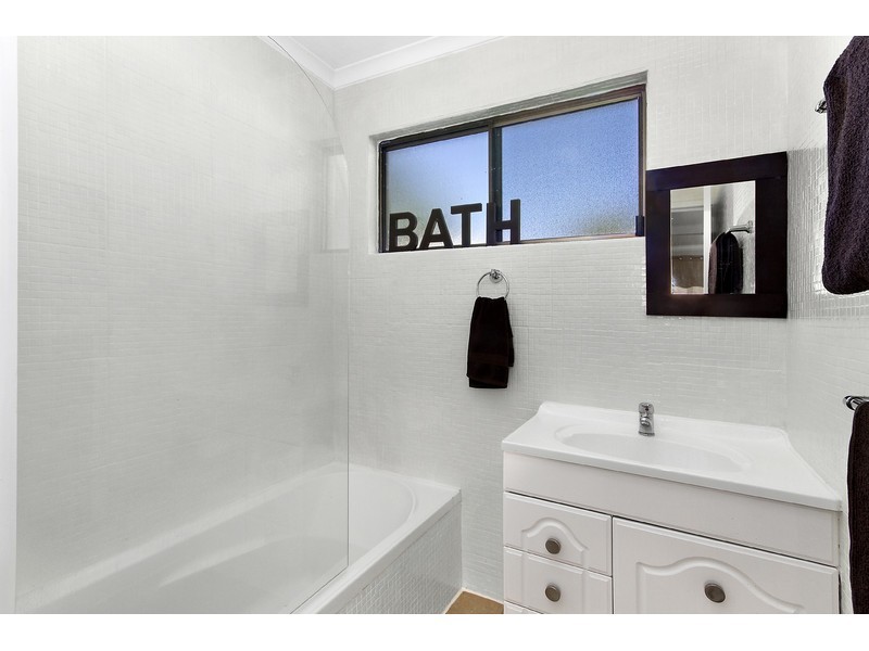 37 Violet Crescent, Rasmussen QLD 4815