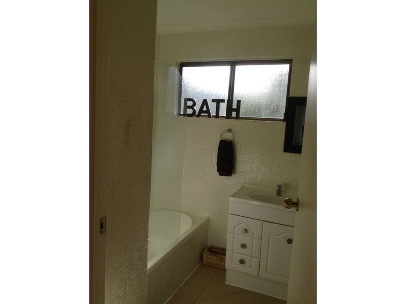 37 Violet Crescent, Rasmussen QLD 4815