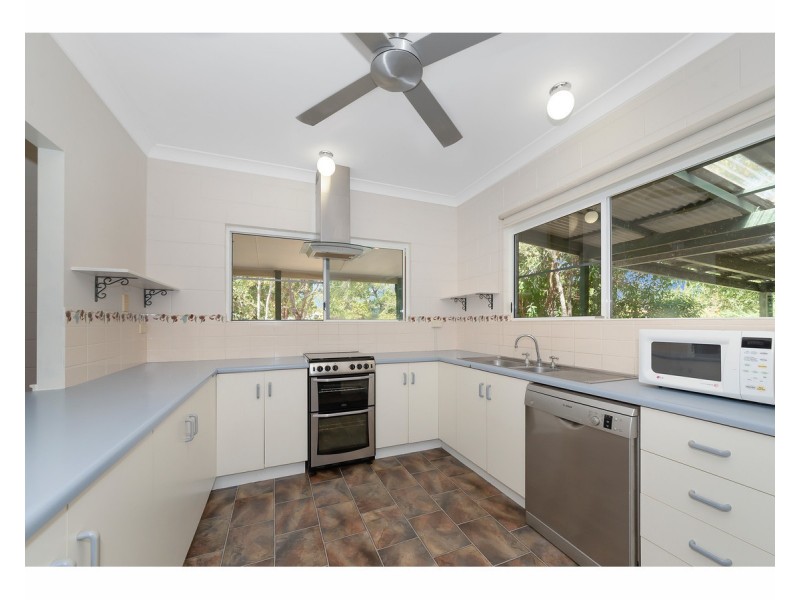 11 Shetland Place, Kelso QLD 4815