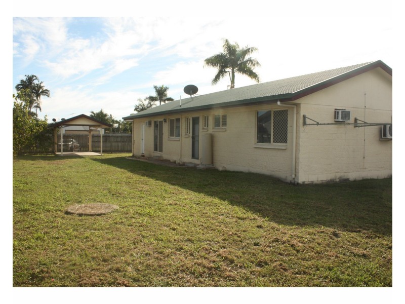 2 Lyndhurst Street, Mount Louisa QLD 4814