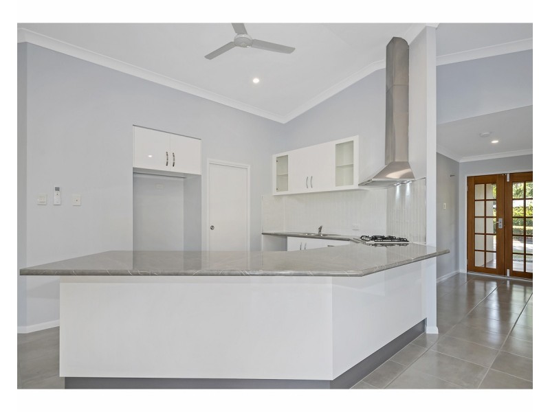 5 Lakeshore Circuit, Idalia QLD 4811