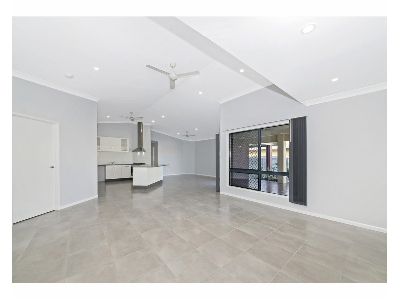 5 Lakeshore Circuit, Idalia QLD 4811