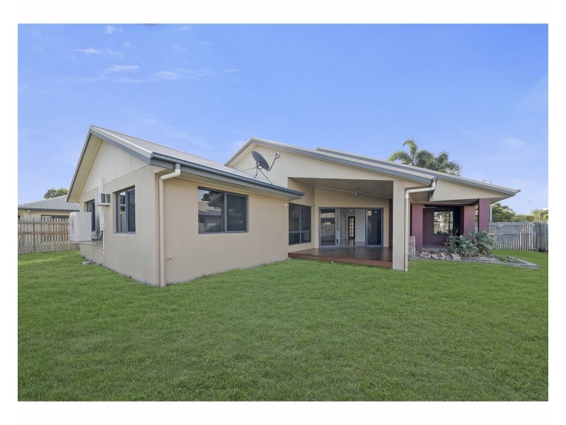 5 Lakeshore Circuit, Idalia QLD 4811