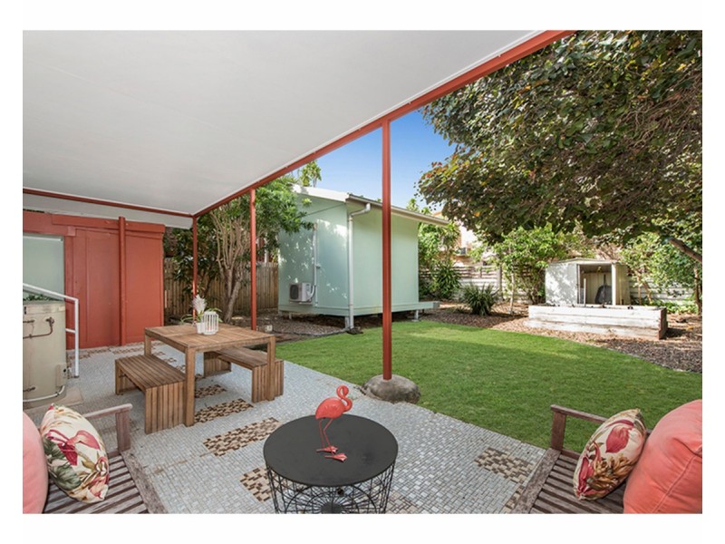 11 Margaret Street, West End QLD 4810