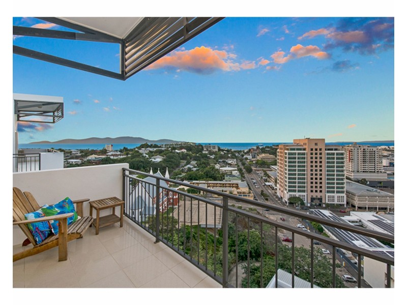 90/1 Stanton Terrace (Highpoint), Townsville City QLD 4810