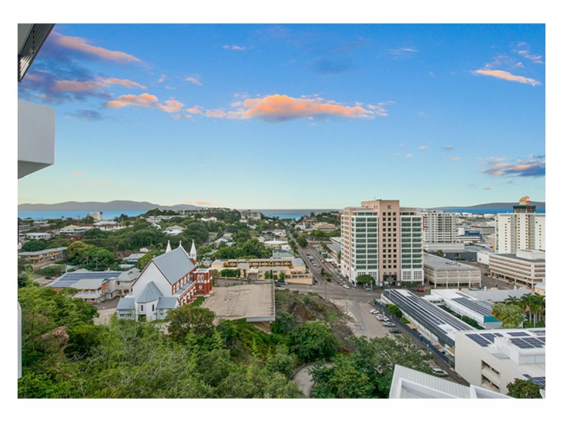 90/1 Stanton Terrace (Highpoint), Townsville City QLD 4810