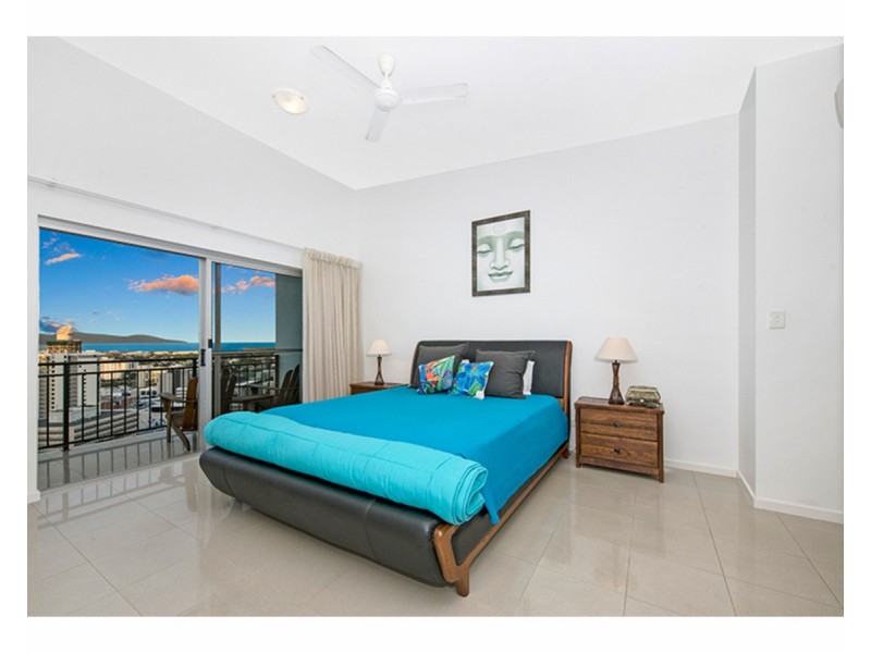 90/1 Stanton Terrace (Highpoint), Townsville City QLD 4810