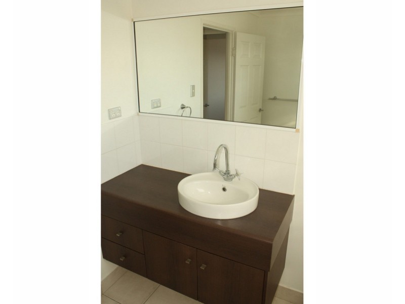 6/130 Eyre Street, North Ward QLD 4810