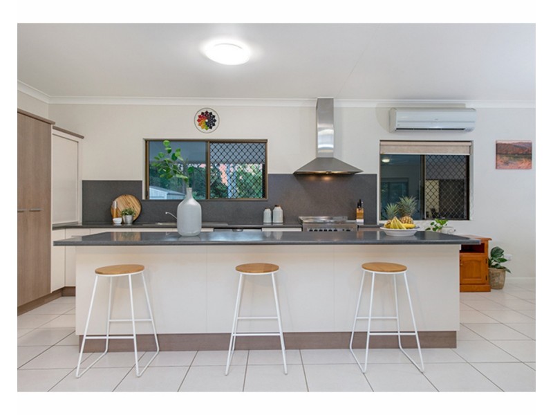 6 Gibraltar Road, Rangewood QLD 4817