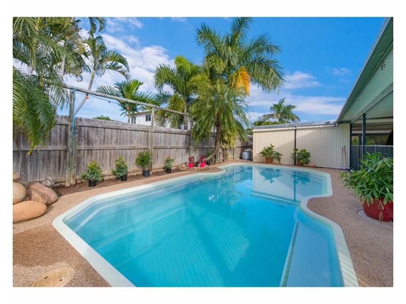15 Champagne Crescent, Kelso QLD 4815
