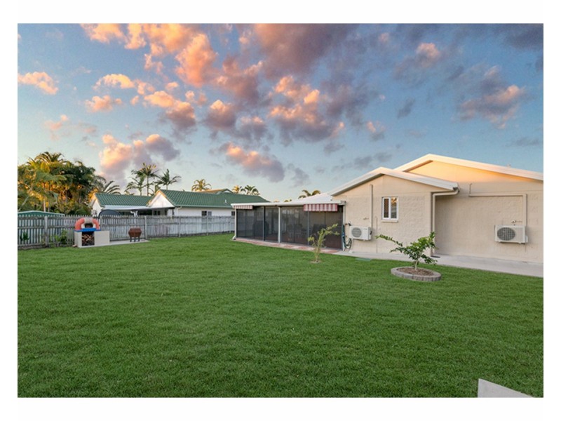 11 St Ives Street, Mount Louisa QLD 4814