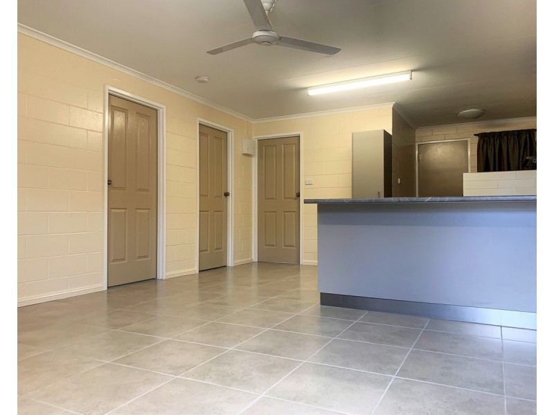 15 Fraire Street, Hermit Park QLD 4812