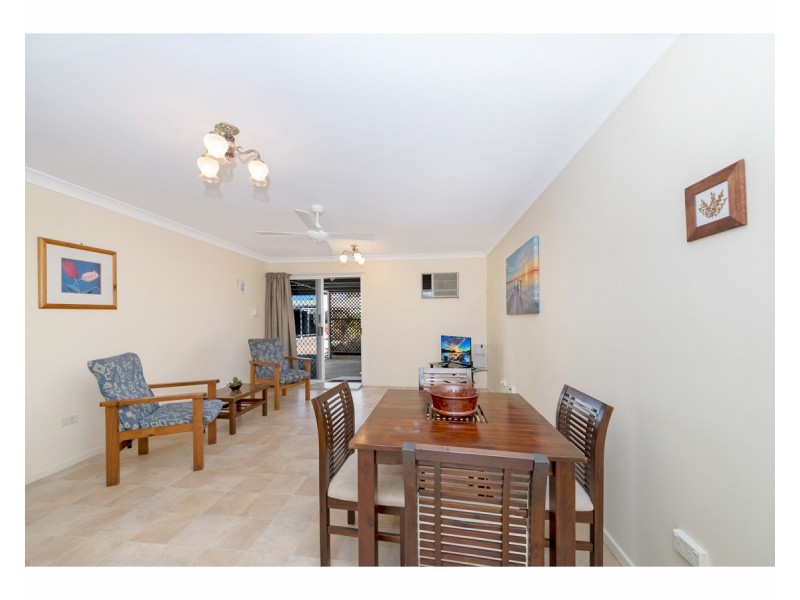 63/17-19 Albert Street, Cranbrook QLD 4814