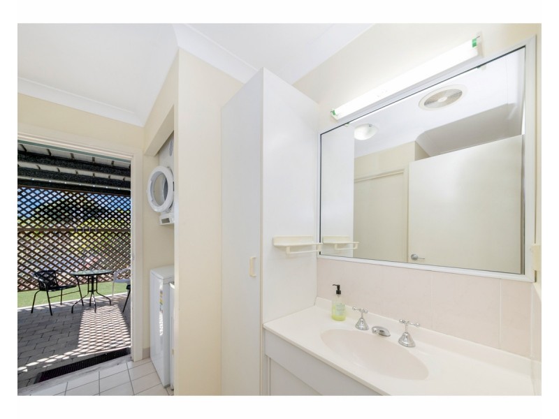 63/17-19 Albert Street, Cranbrook QLD 4814