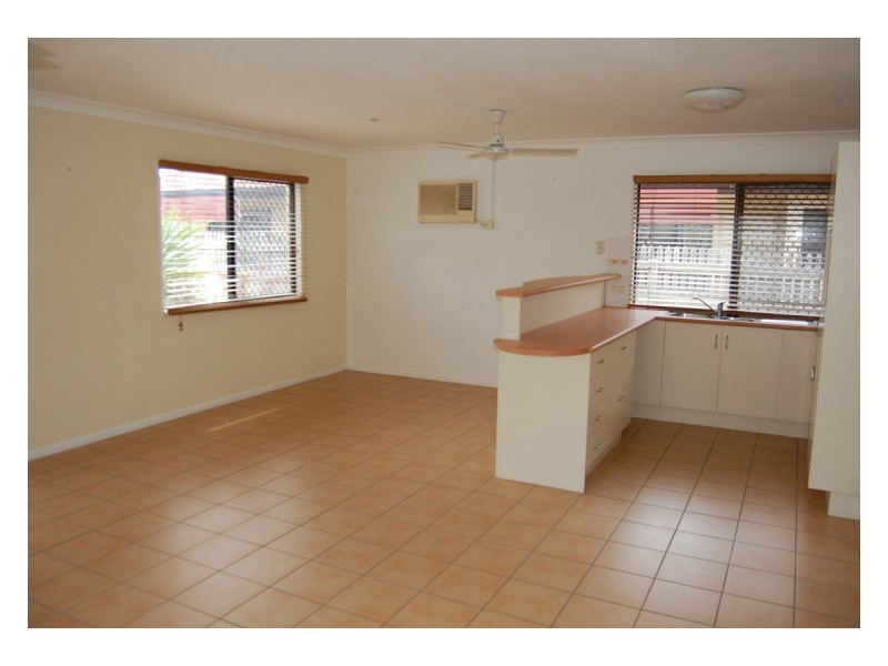 12 Jasmine Court, Kirwan QLD 4817