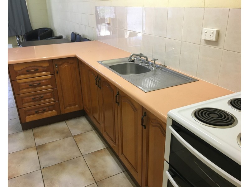 2/4 Pope Street, Aitkenvale QLD 4814