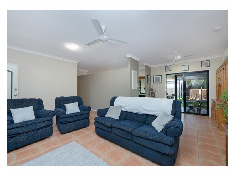 2 Lakewood Avenue, Kirwan QLD 4817