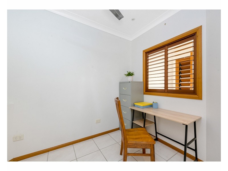 10 Kiandra Place, Mount Louisa QLD 4814