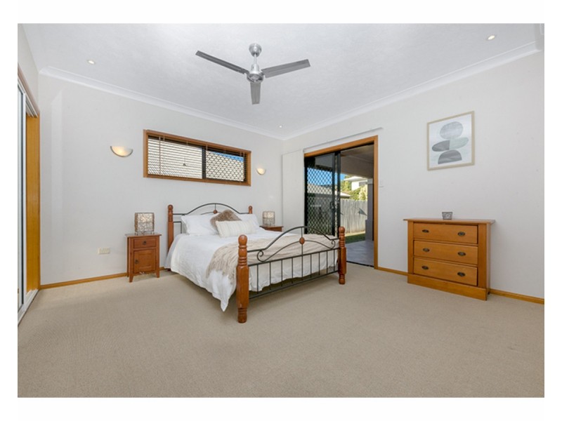 10 Kiandra Place, Mount Louisa QLD 4814