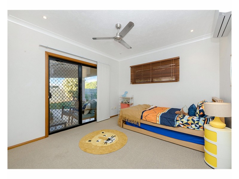 10 Kiandra Place, Mount Louisa QLD 4814