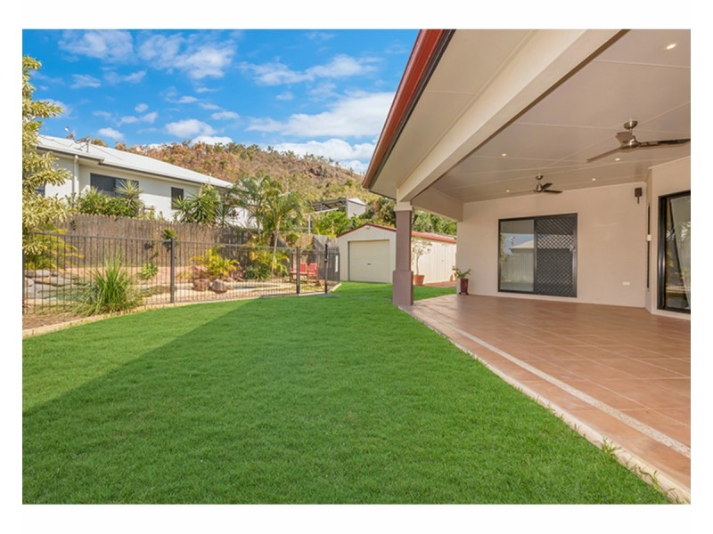 10 Kiandra Place, Mount Louisa QLD 4814