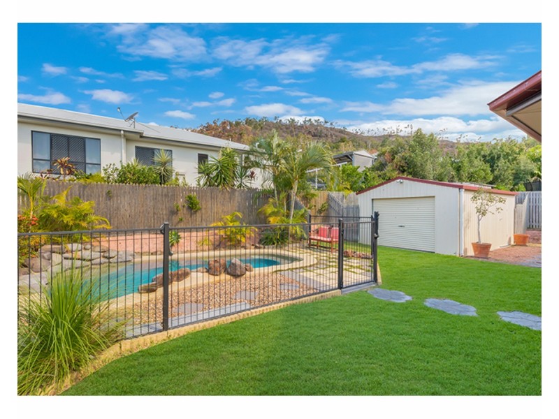 10 Kiandra Place, Mount Louisa QLD 4814