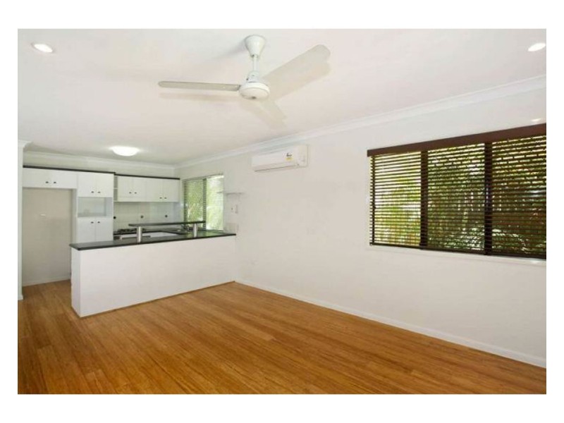 2 Carallia Place, Douglas QLD 4814