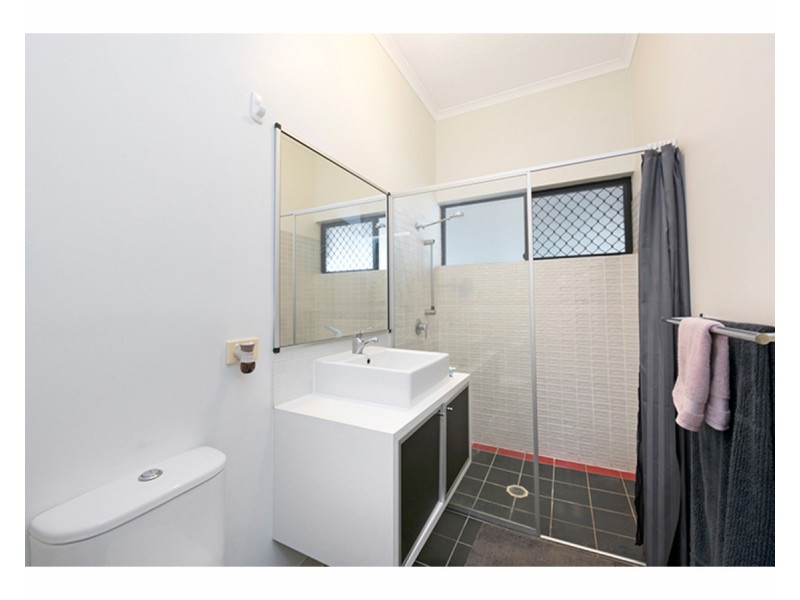 2/33 Plume Street, South Townsville QLD 4810