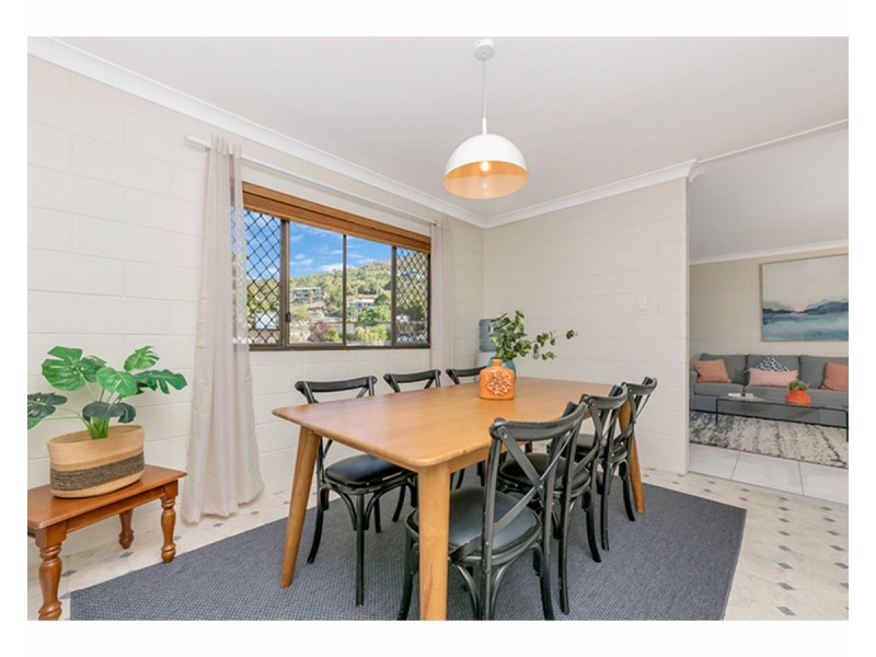 9 Banora Court, Mount Louisa QLD 4814