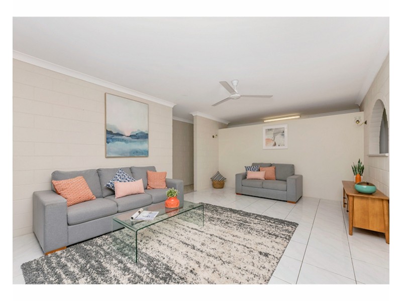 9 Banora Court, Mount Louisa QLD 4814