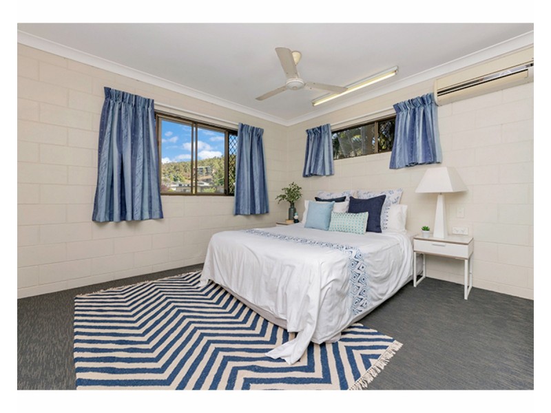 9 Banora Court, Mount Louisa QLD 4814