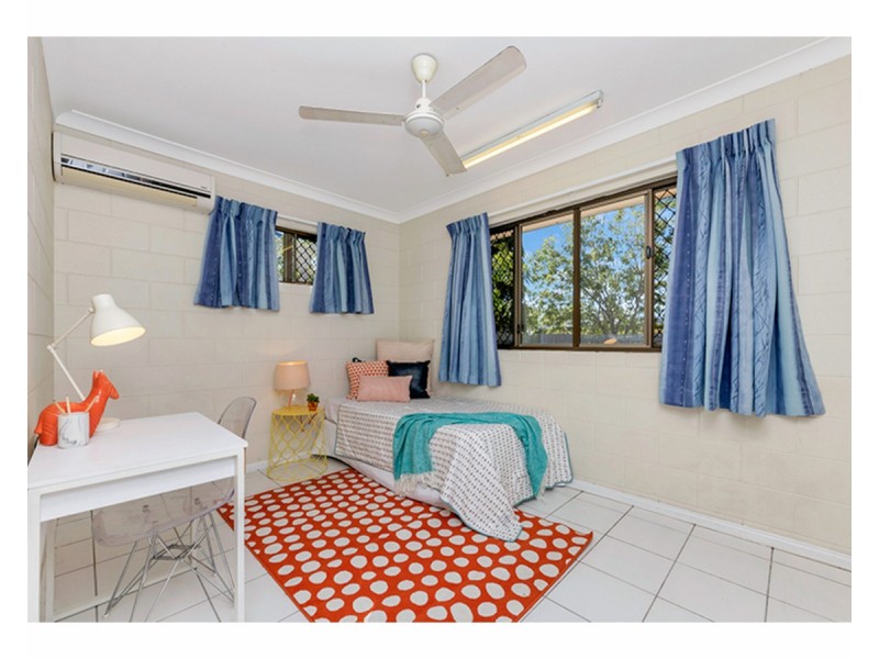 9 Banora Court, Mount Louisa QLD 4814