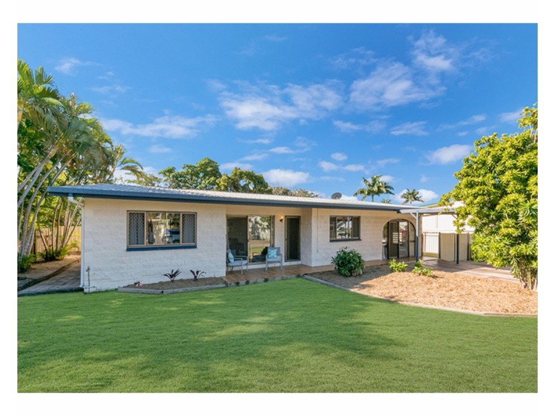 9 Banora Court, Mount Louisa QLD 4814