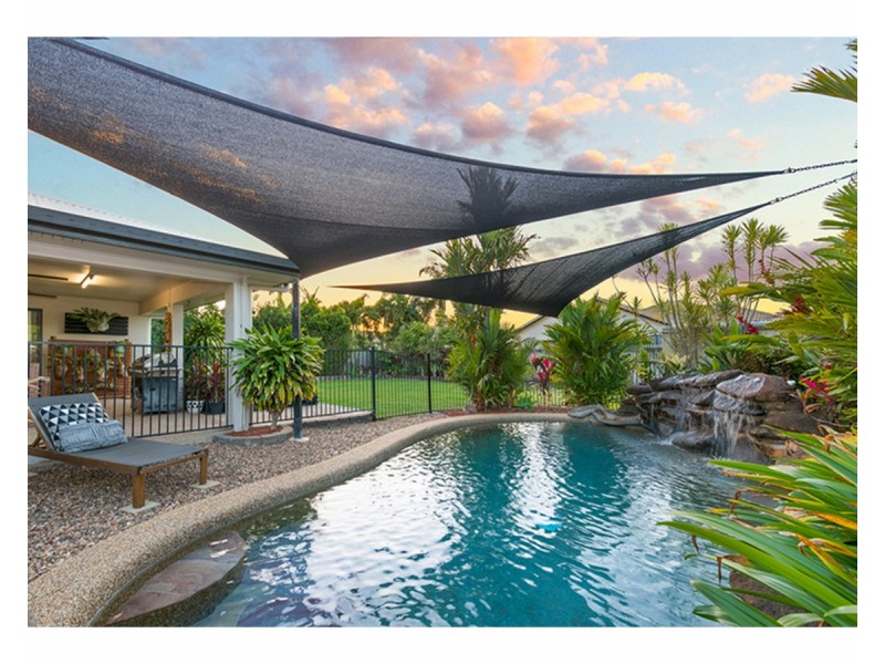 17 Calliandra Court, Mount Louisa QLD 4814