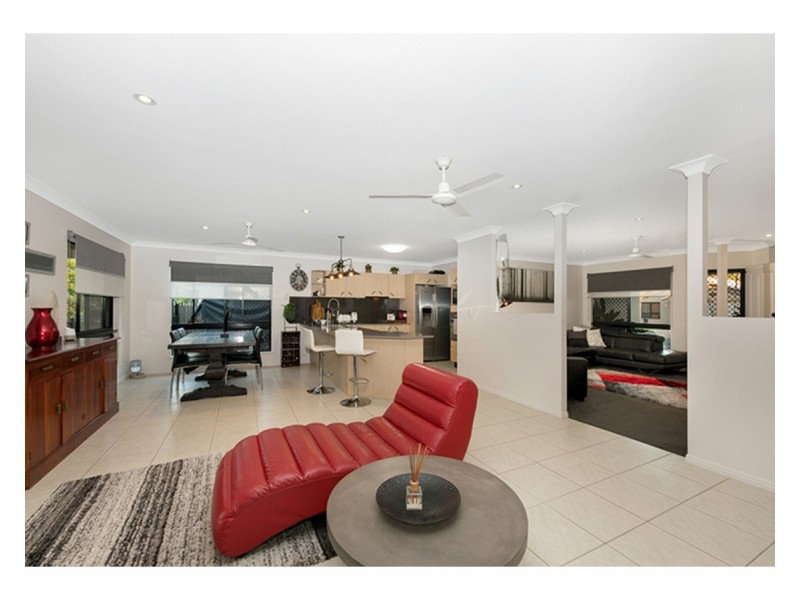 17 Calliandra Court, Mount Louisa QLD 4814