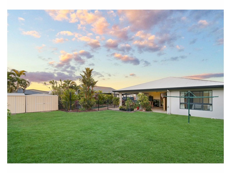 17 Calliandra Court, Mount Louisa QLD 4814