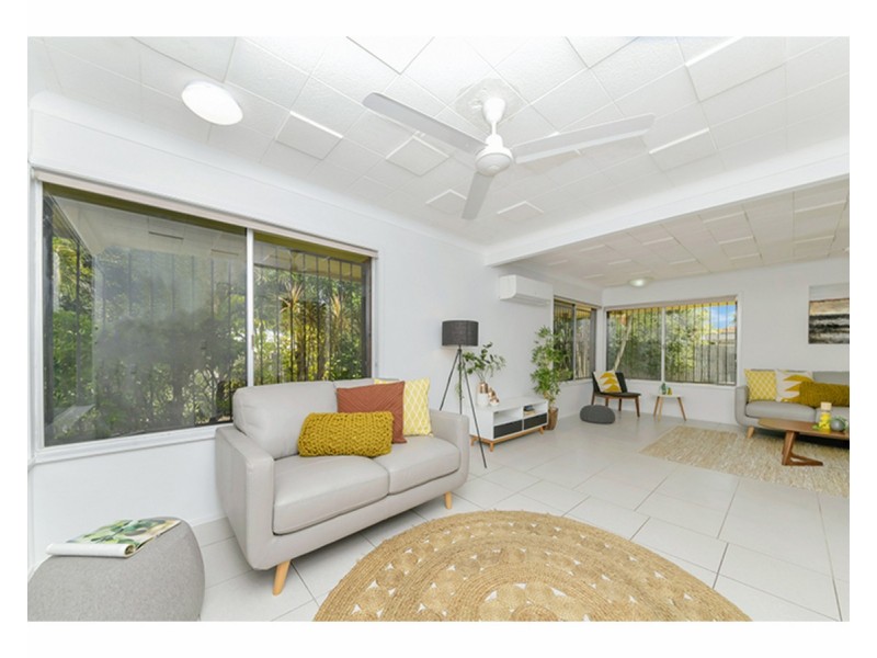 11 Pine Street, Kirwan QLD 4817