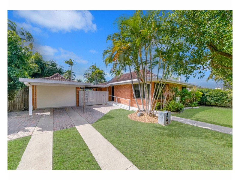 11 Pine Street, Kirwan QLD 4817