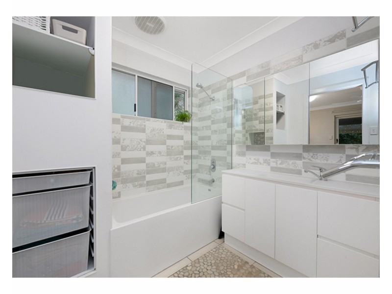 25 Flagstone Avenue, Rangewood QLD 4817