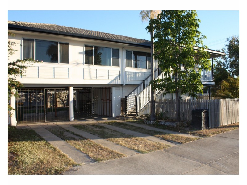 4 Clint Street, Kelso QLD 4815