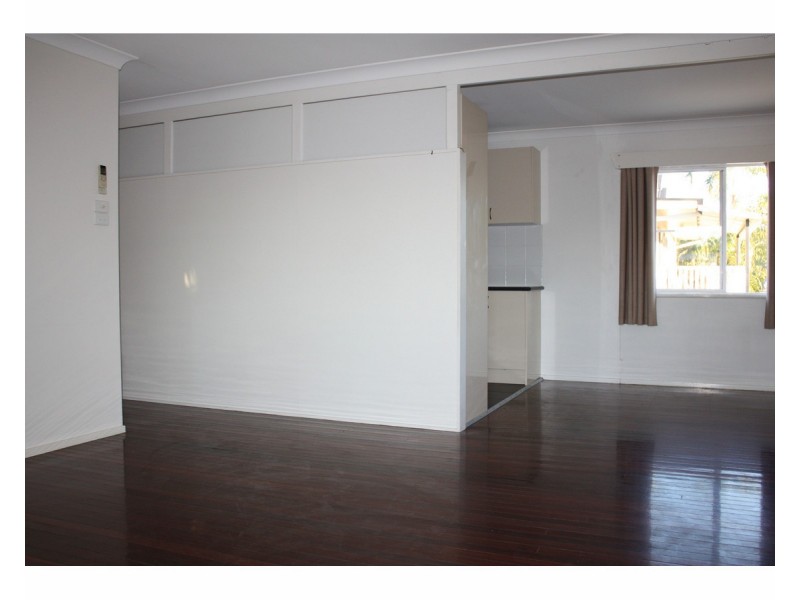 4 Clint Street, Kelso QLD 4815