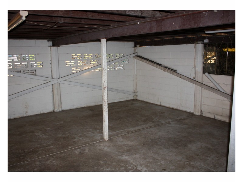 4 Clint Street, Kelso QLD 4815