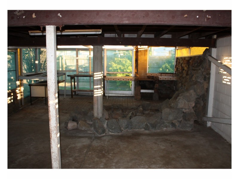 4 Clint Street, Kelso QLD 4815