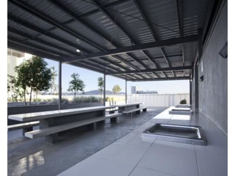 30/4 Aplin Street, Townsville City QLD 4810