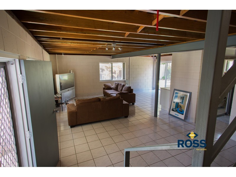 6 Northwest Crescent, Cranbrook QLD 4814